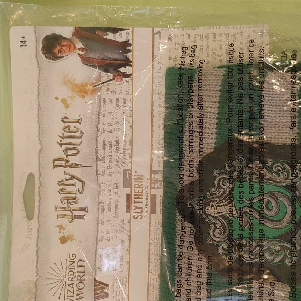 Scarf - Picture 3 of 4